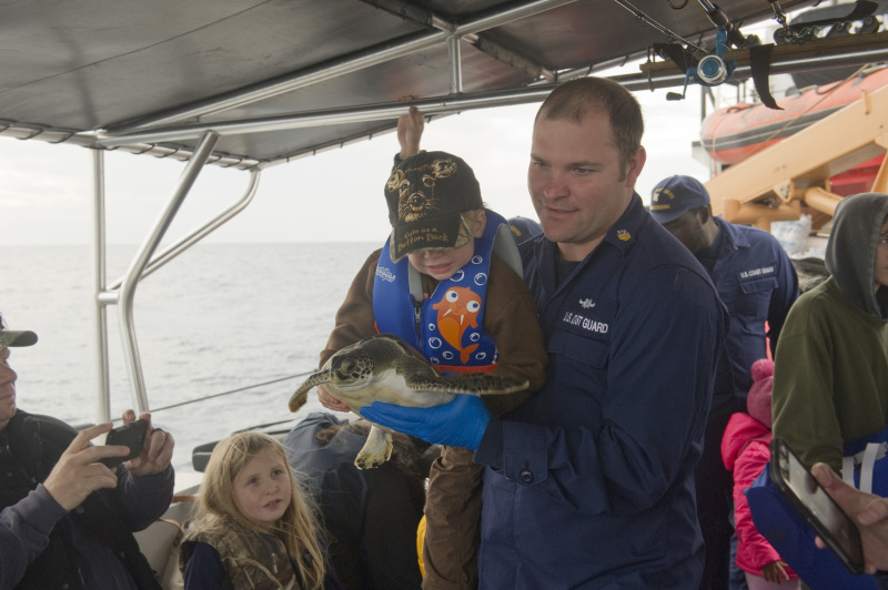coast guard kids sea turtle release